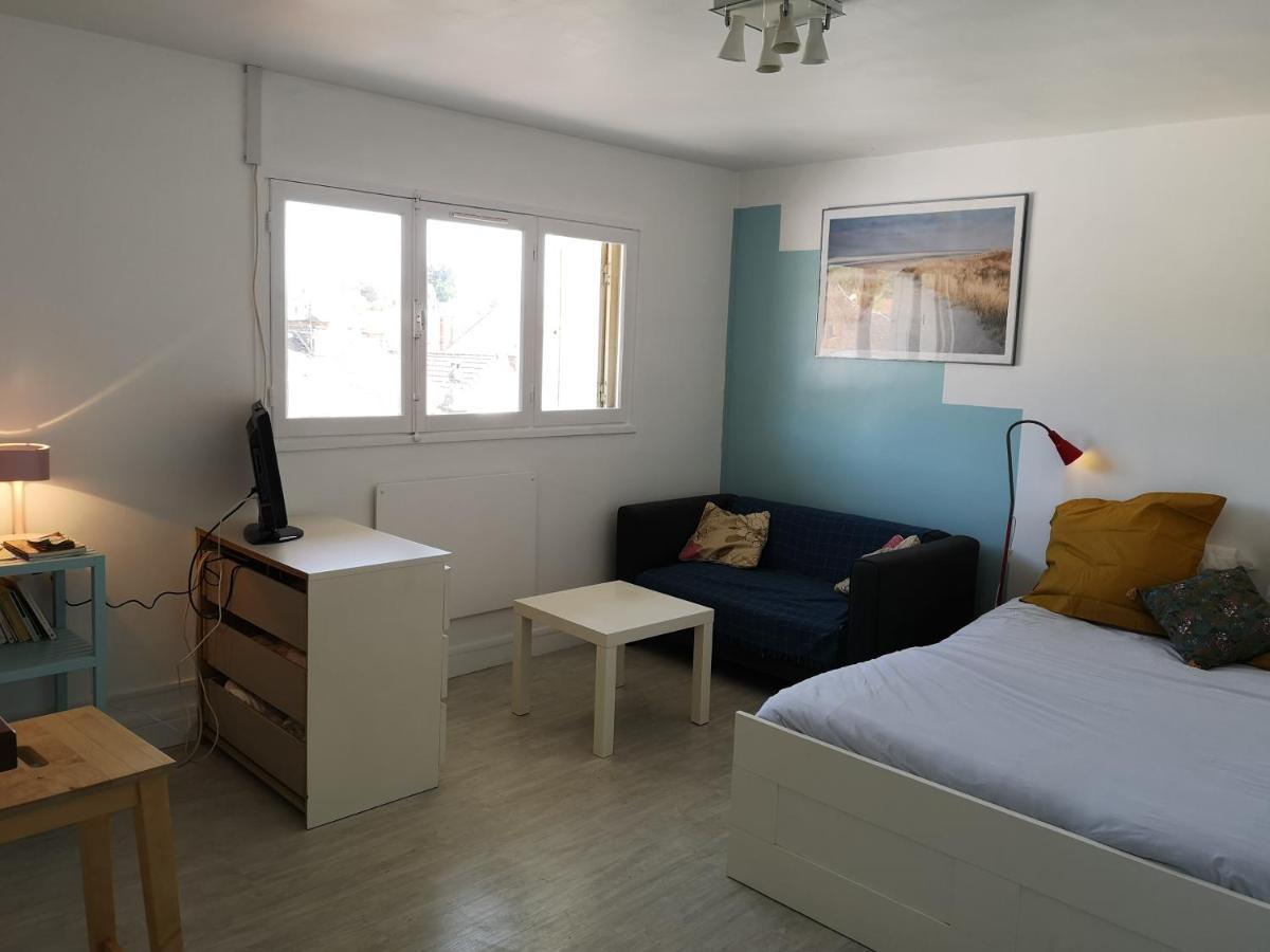 Appartement Grand studio pour amoureux de la nature à Fontainebleau Extérieur photo